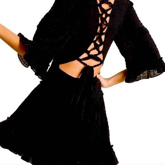 Dresses & Skirts - Little black dress Woven Back small